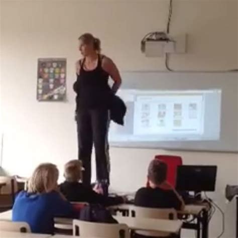 lehrerin nudes|Nackte und geile Lehrerin ;)